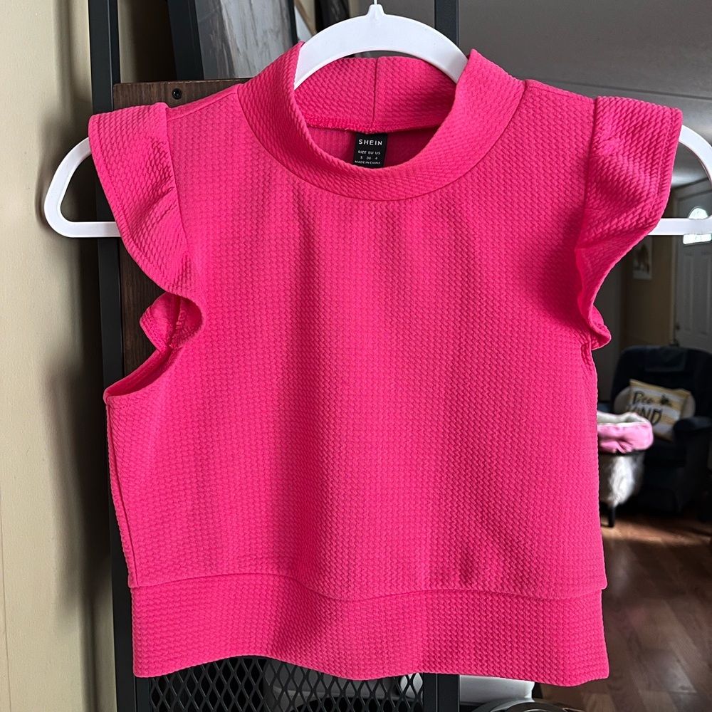 SHEIN Hot Pink Ruffle Sleeveless Top Size Small Women’s